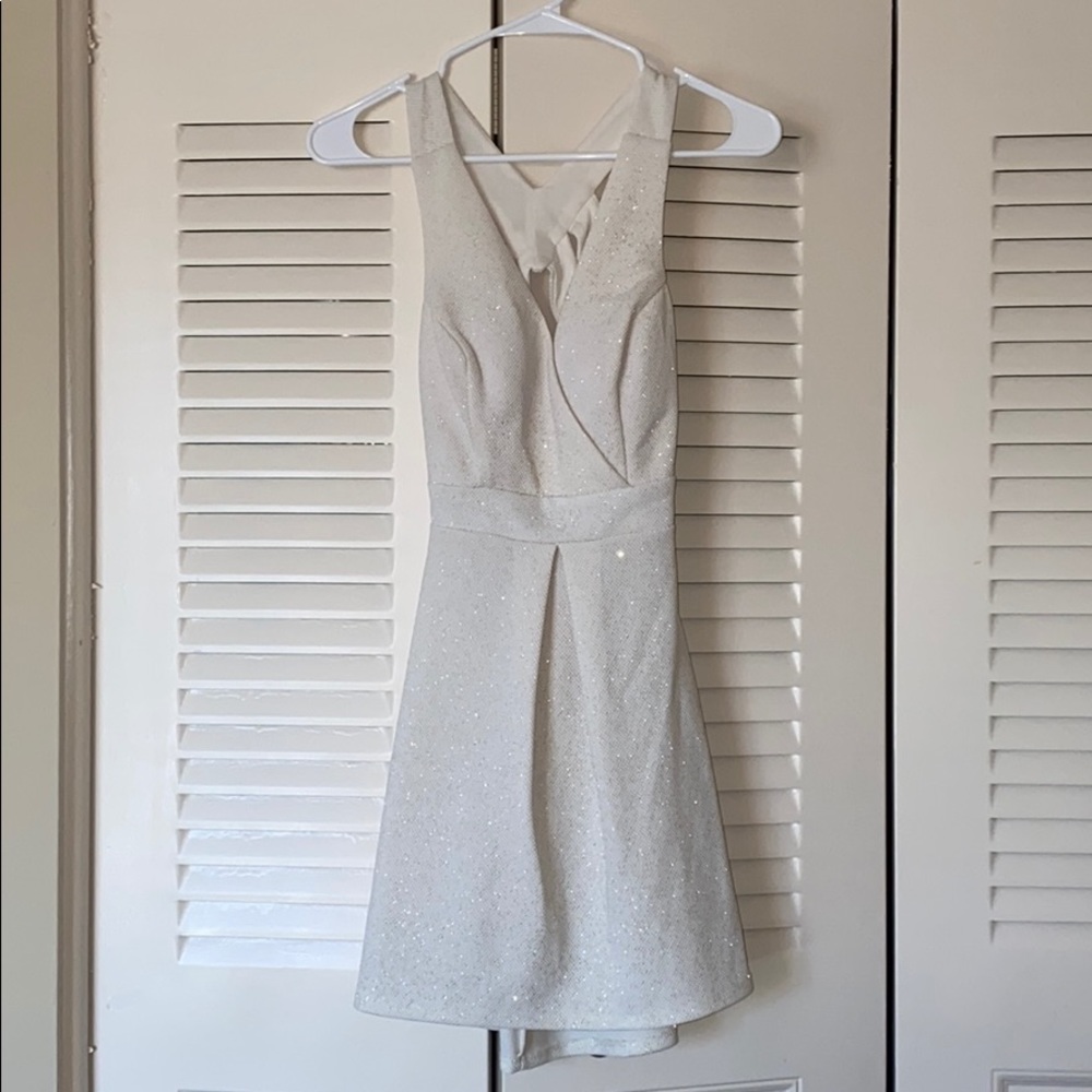 CREAM WHITE SPARKLY FORMAL DRESS